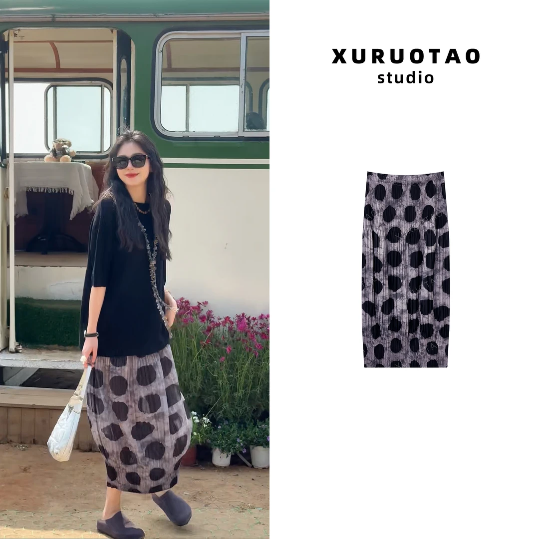 XURUOTAO 【波点裙】黑色波点高腰显瘦设计宽松灰色半身裙 T5164