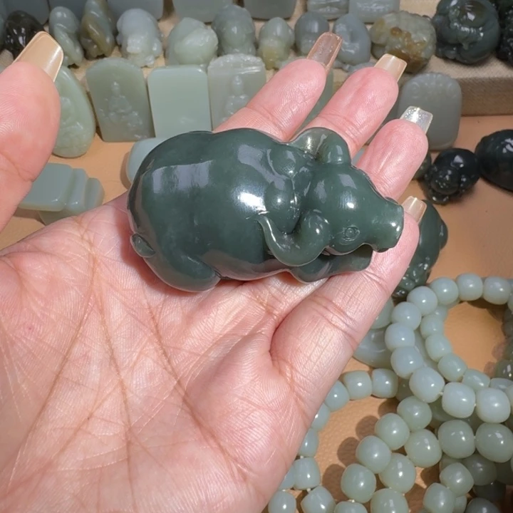 和田玉未镶嵌挂件