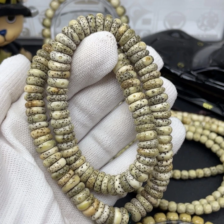 星月菩提吊坠多宝