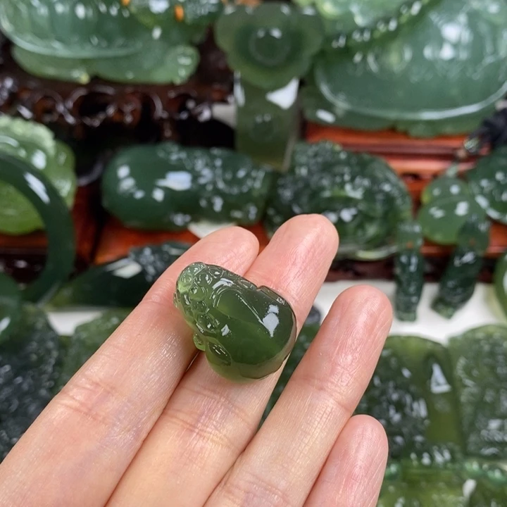 江***生岫玉未镶嵌挂件挂件