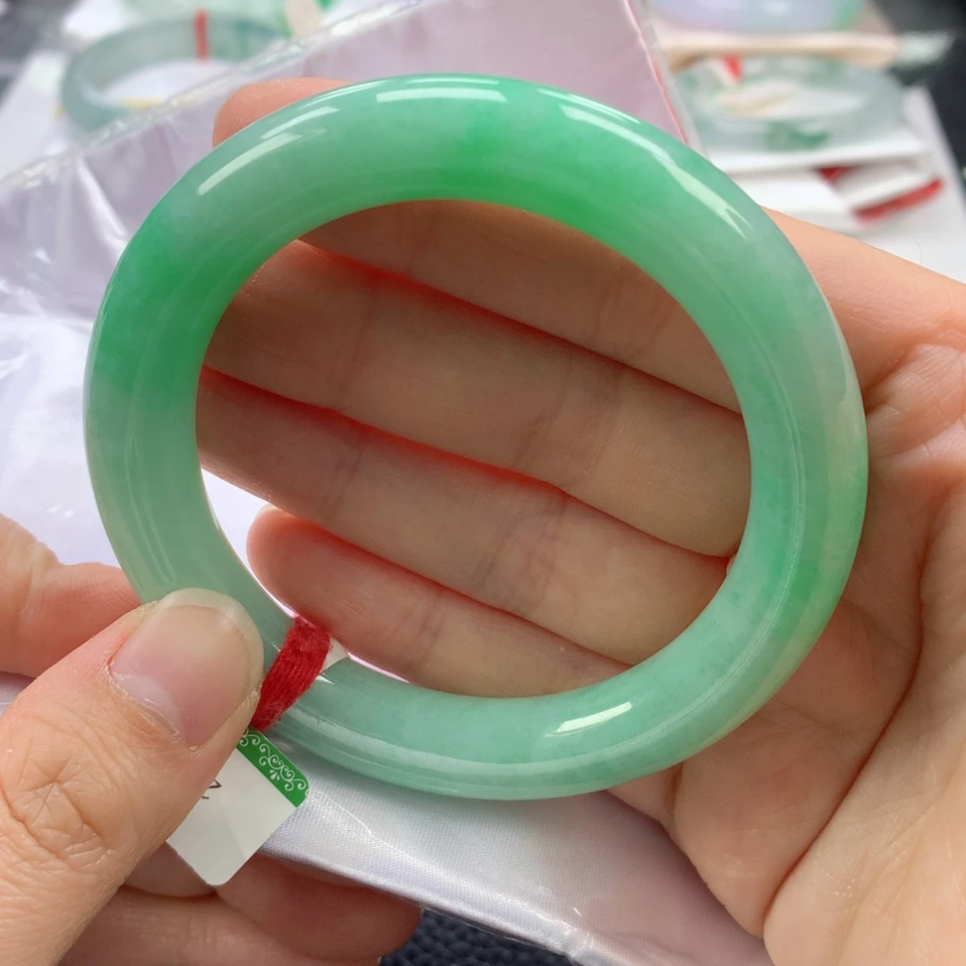 翡翠手镯未镶嵌56加