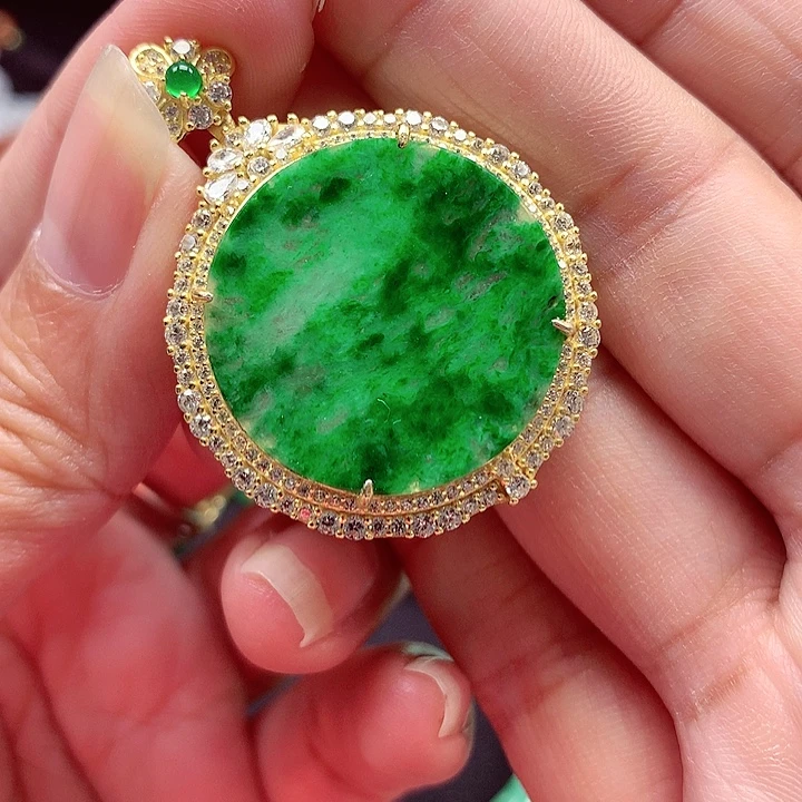 翡翠银S925镶嵌颈饰翡翠