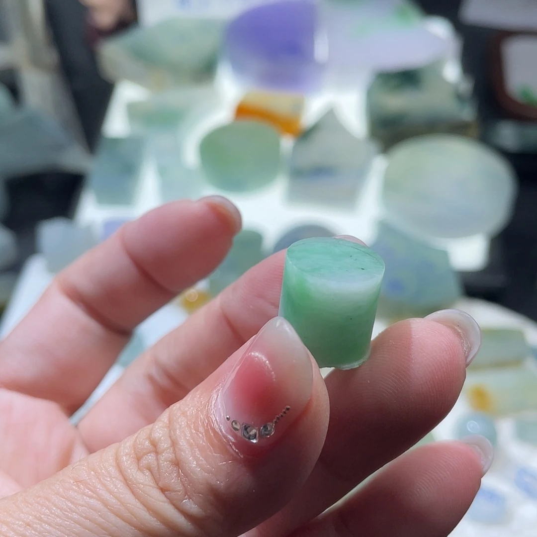 定制翡翠未镶嵌珠子