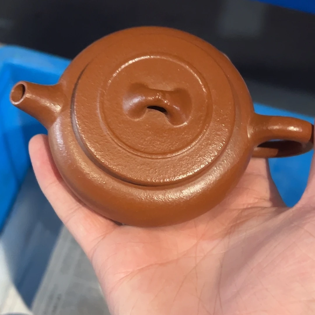 茶壶紫砂紫砂的味道很