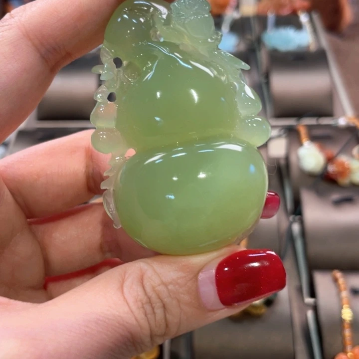 蛇纹石玉未镶嵌吊坠(赠链)