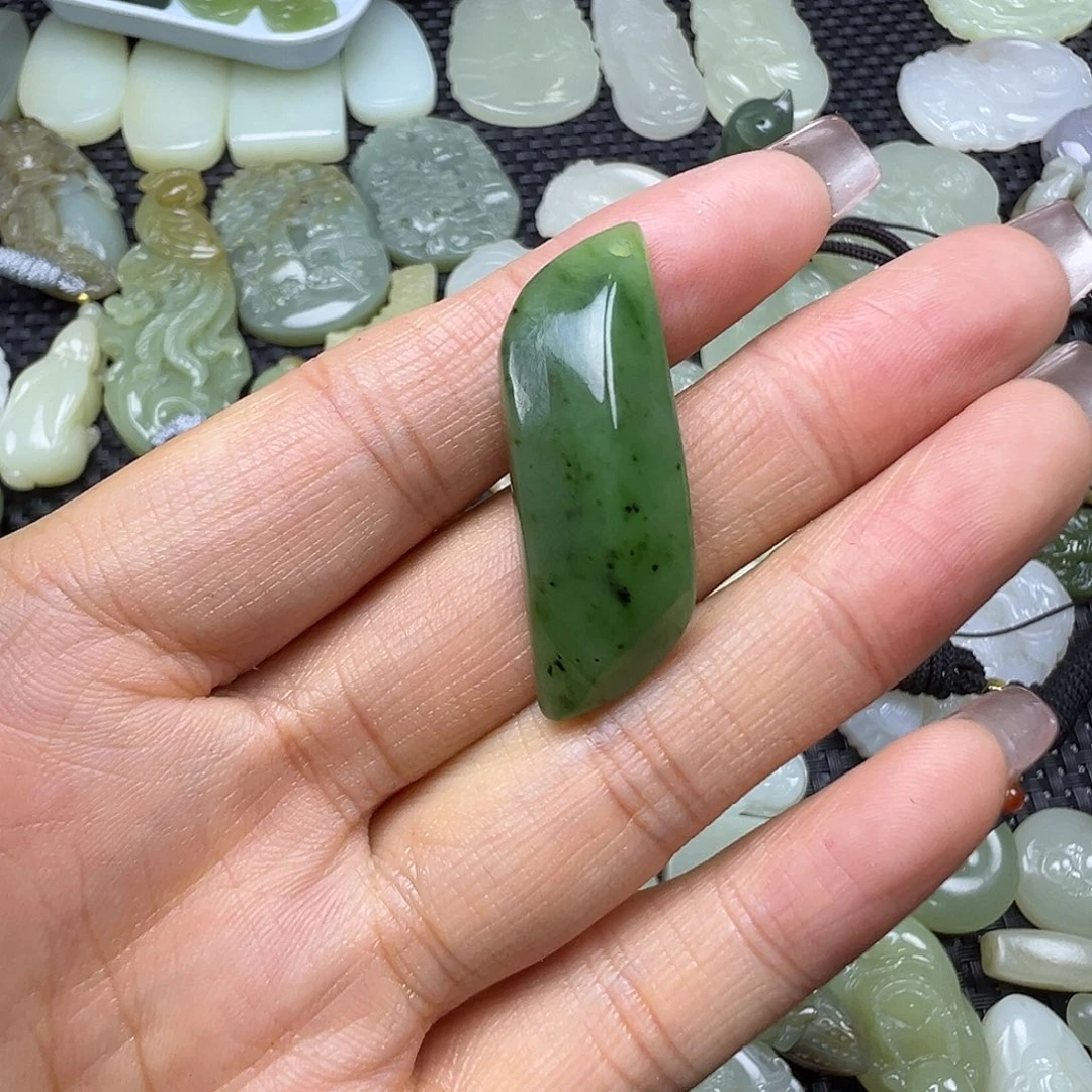 和田玉未镶嵌颈饰卡38.5