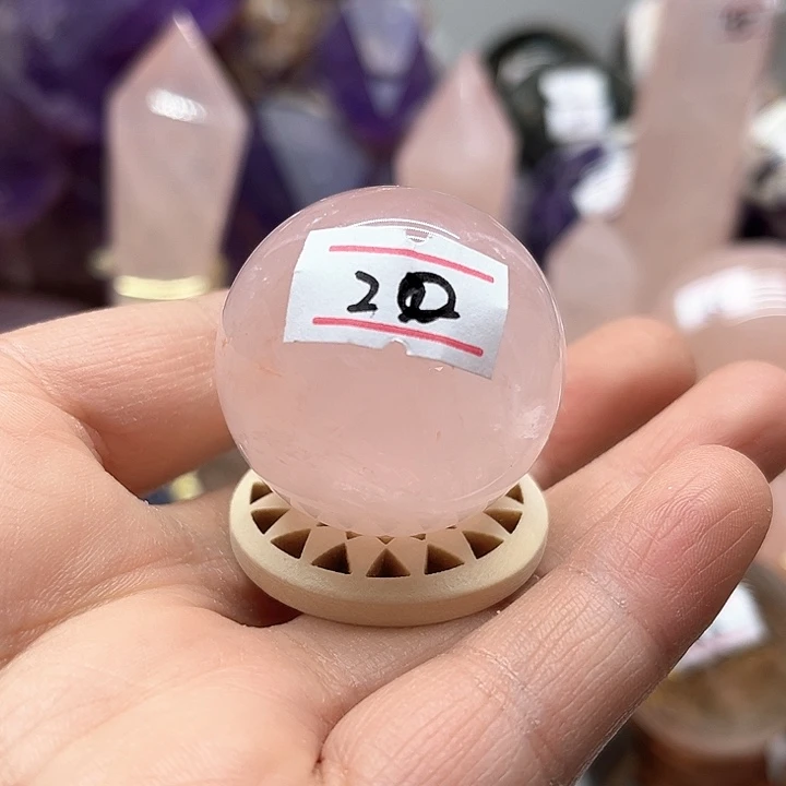 芙蓉石66克粉水晶球未镶嵌