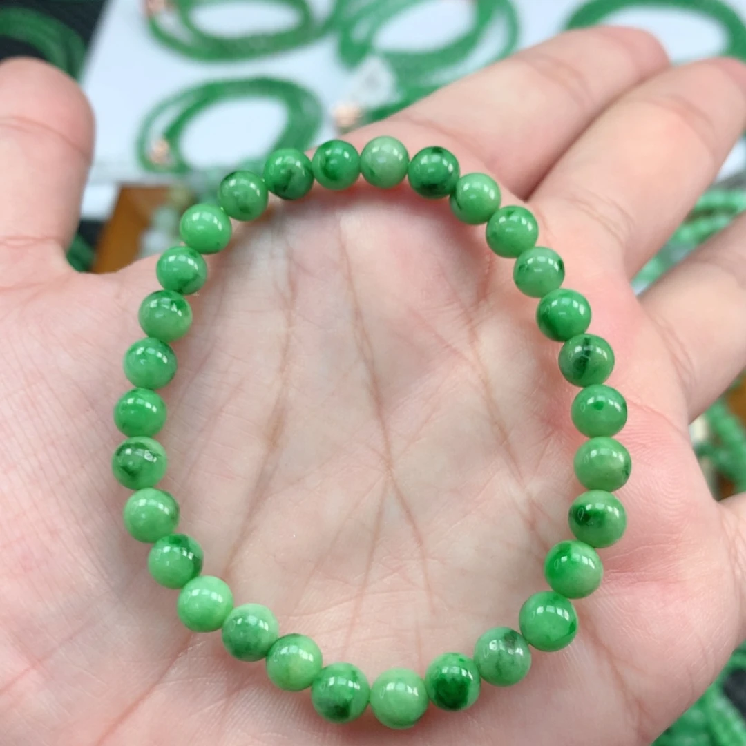 翡翠手链未镶嵌翡翠
