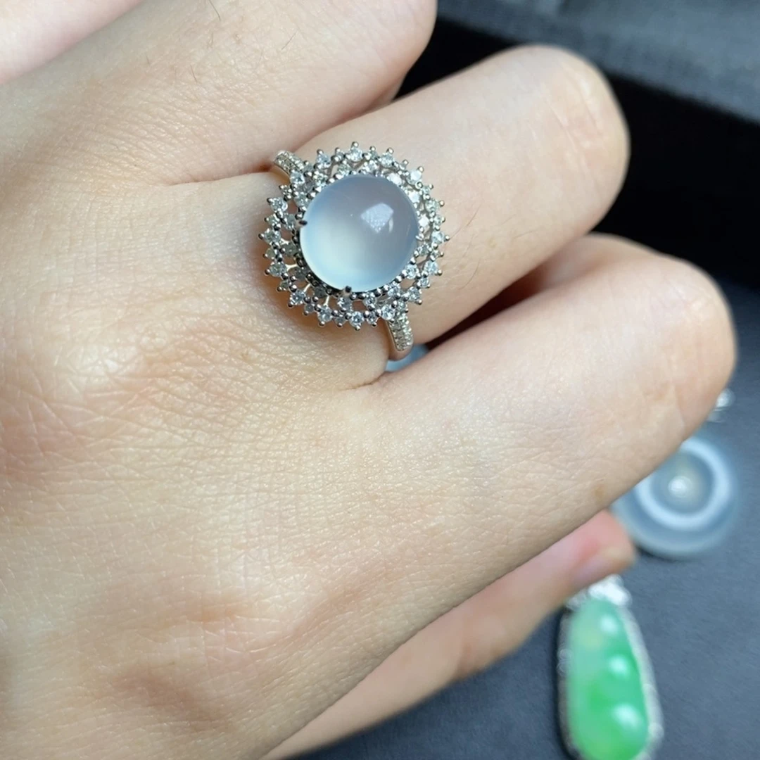 爱***肉翡翠戒指18K金镶嵌18Ｋ金蛋面戒指