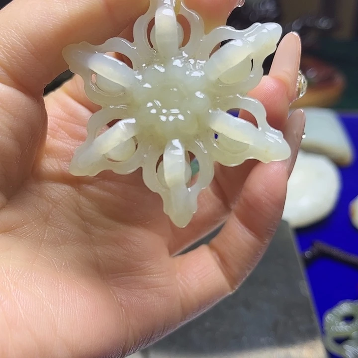 和田玉（糖玉）未镶嵌颈饰