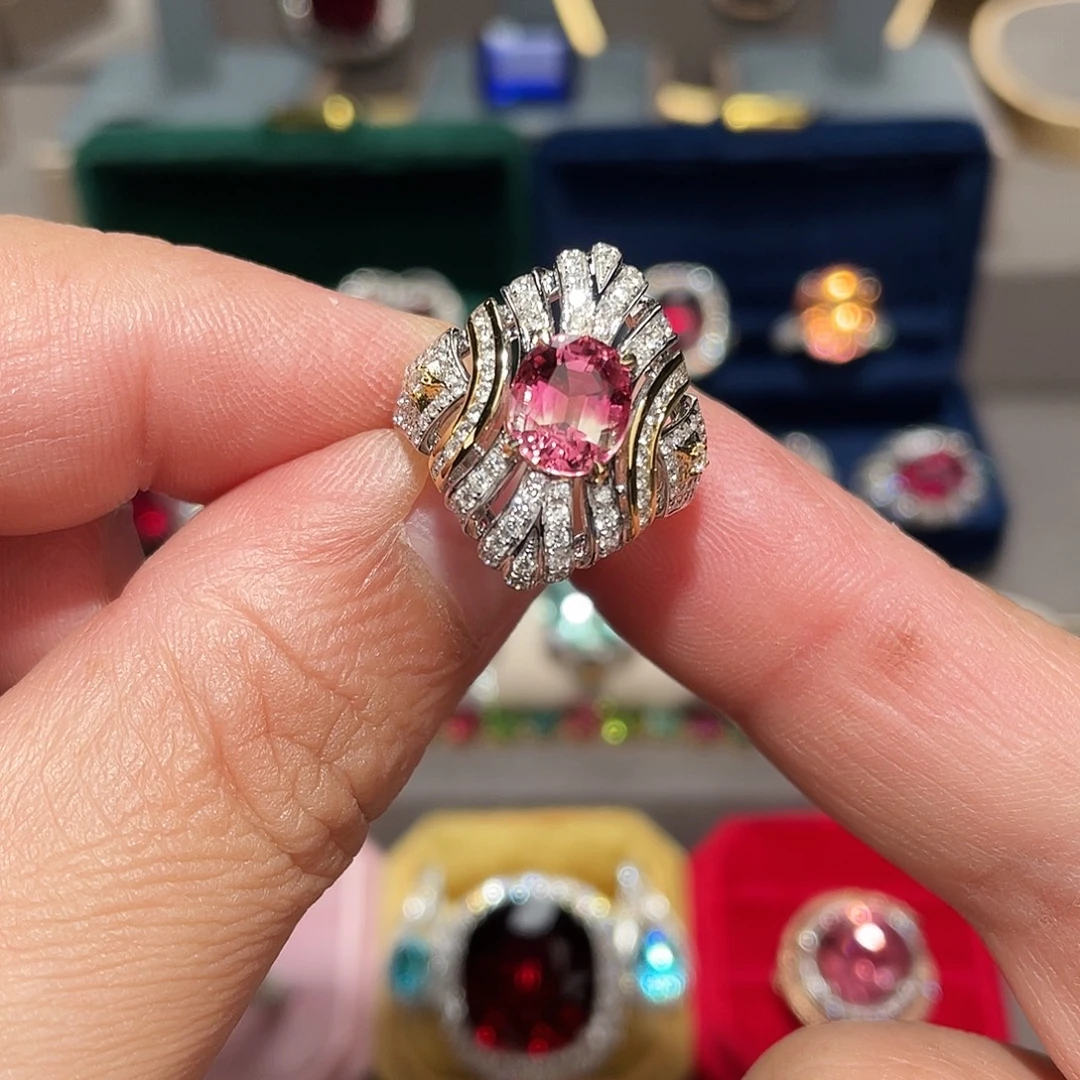 18K金镶嵌碧玺戒指2.05ct