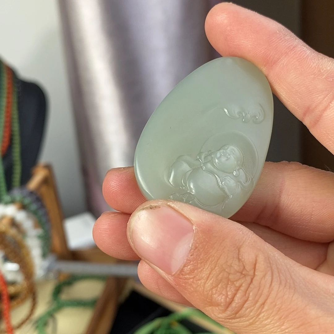 和田玉吊坠(不含链)未镶嵌且末近况料佛公