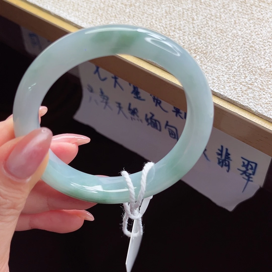 翡翠未镶嵌手镯手镯