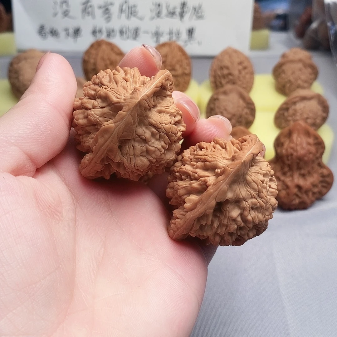 大叶紫檀（黑酸枝木类）官帽
