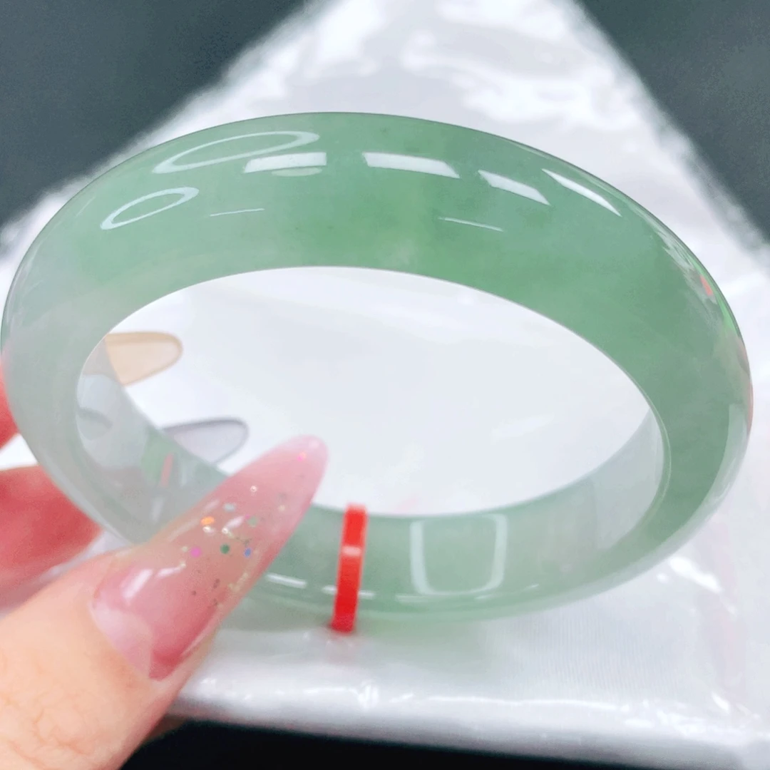 翡翠未镶嵌手镯53