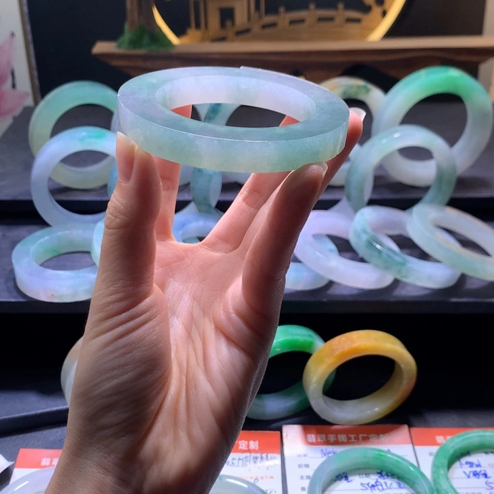 定制翡翠翡翠手镯未镶嵌