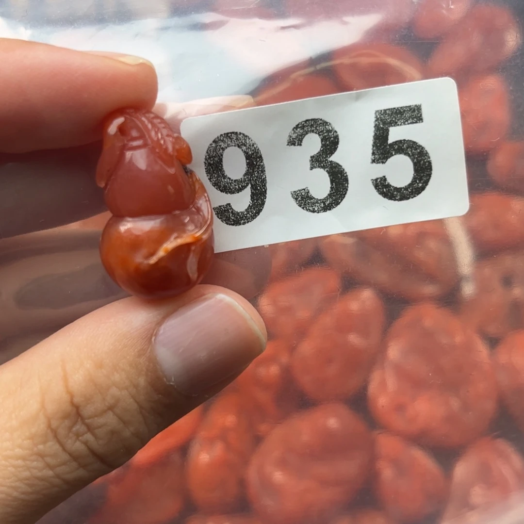 南红玛瑙未镶嵌珠宝奇石