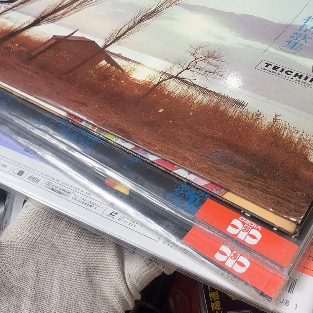 大***大中古商品，瑕疵品，不保好坏。762