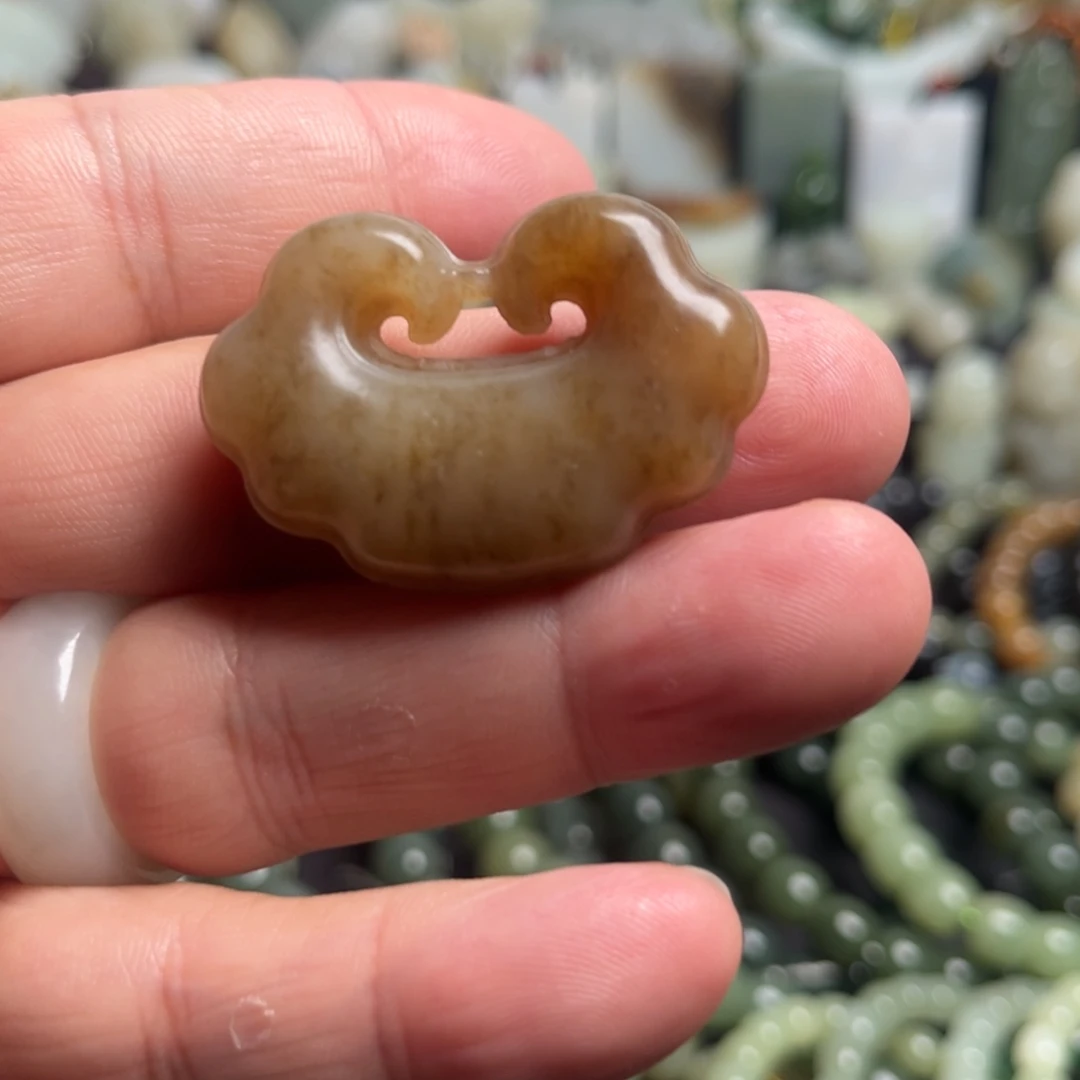 和田玉（糖玉）未镶嵌吊坠(不含链)