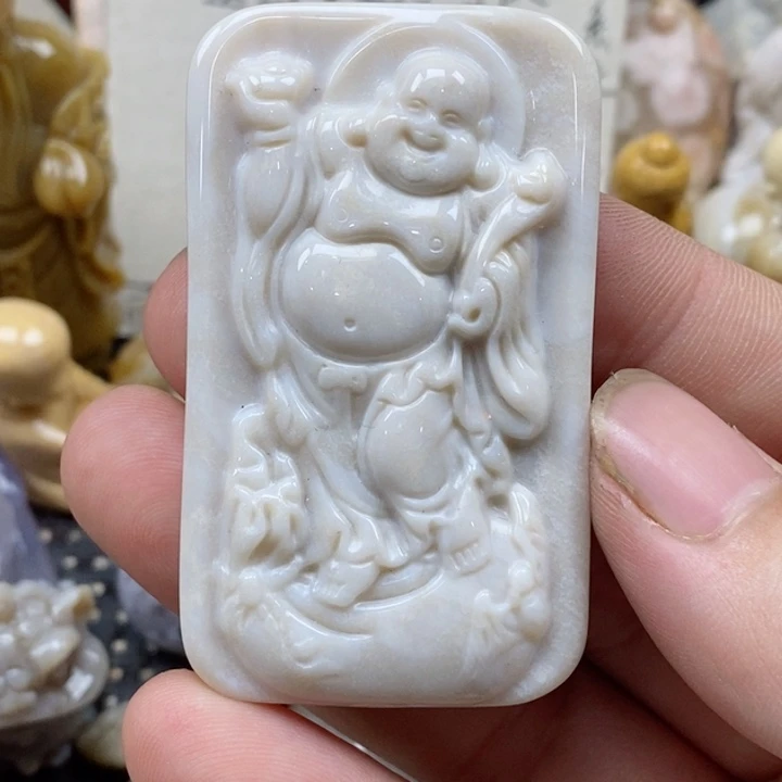 颈饰未镶嵌硅化珊瑚（珊瑚玉）有瑕