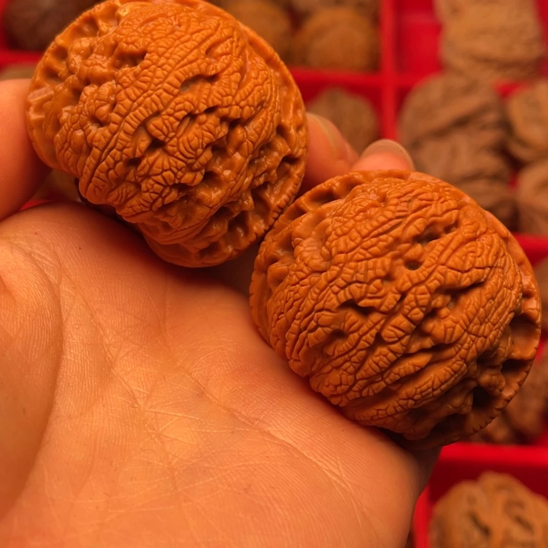 文玩核桃吊坠秦岭野生核桃