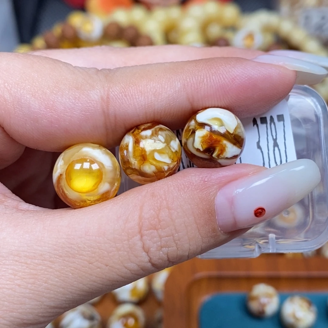 沁色蜜蜡未镶嵌3787