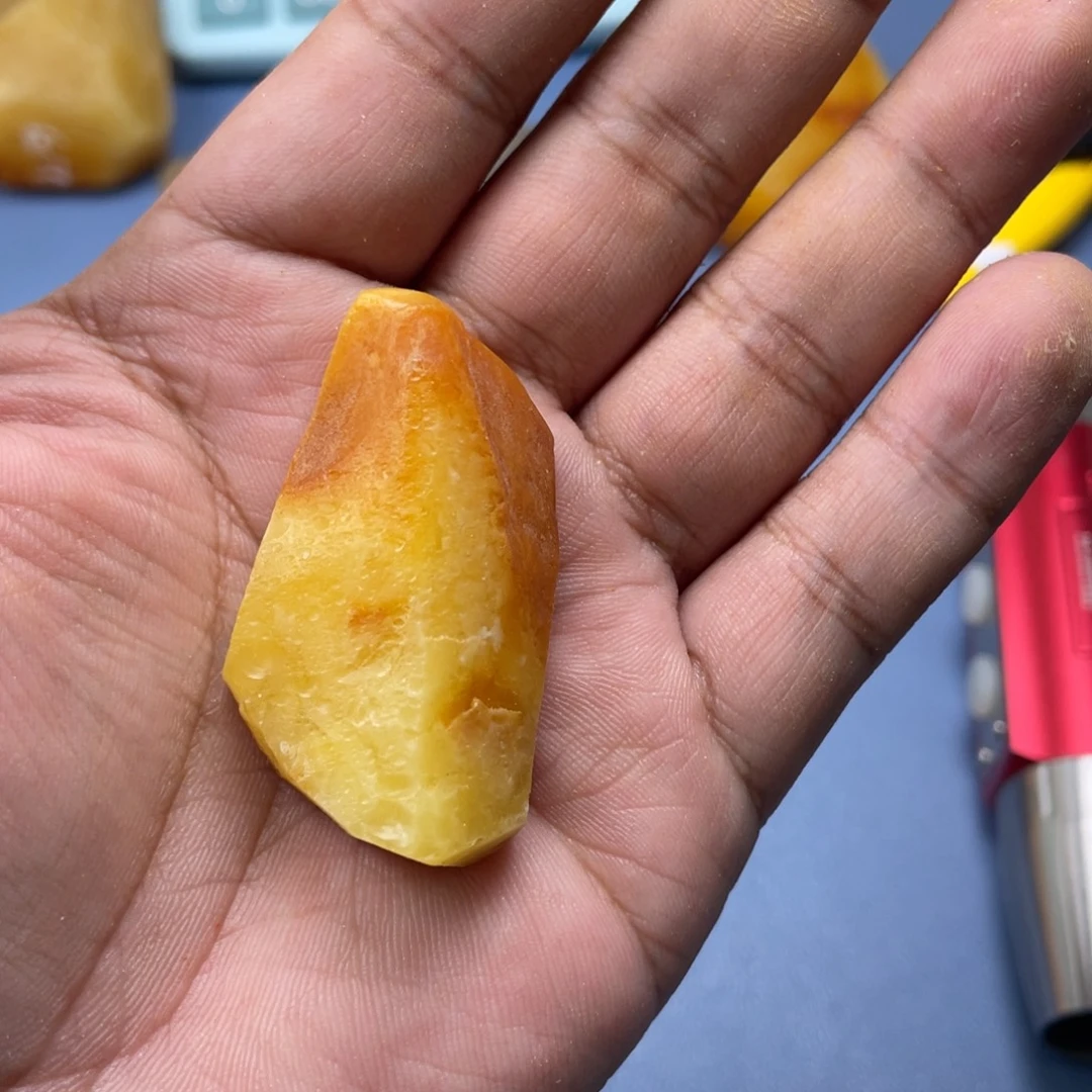 P***7定制琥珀未镶嵌蜜蜡定制