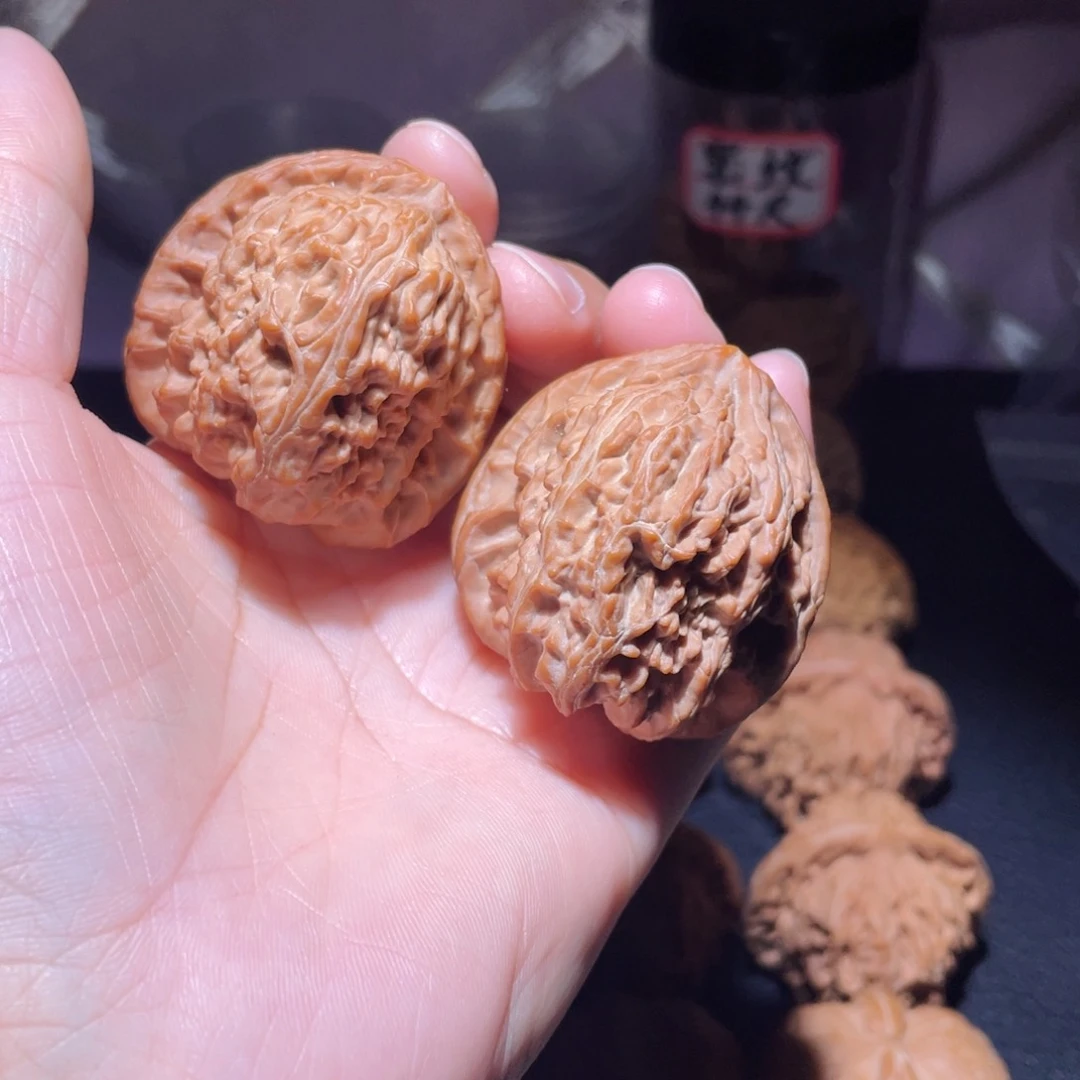 吊坠桃核40尺三角白