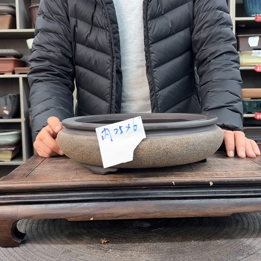 紫砂花盆紫砂的颜色很好看