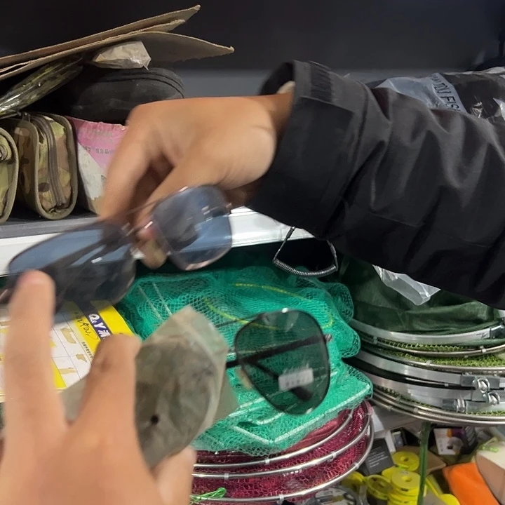 两个偏光镜随机发