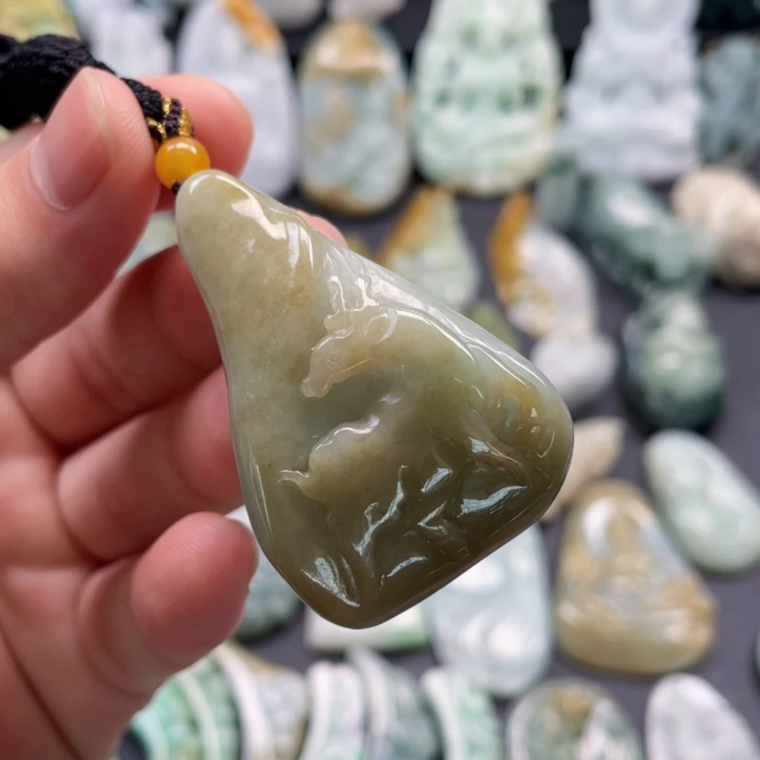 颈饰未镶嵌翡翠翡翠