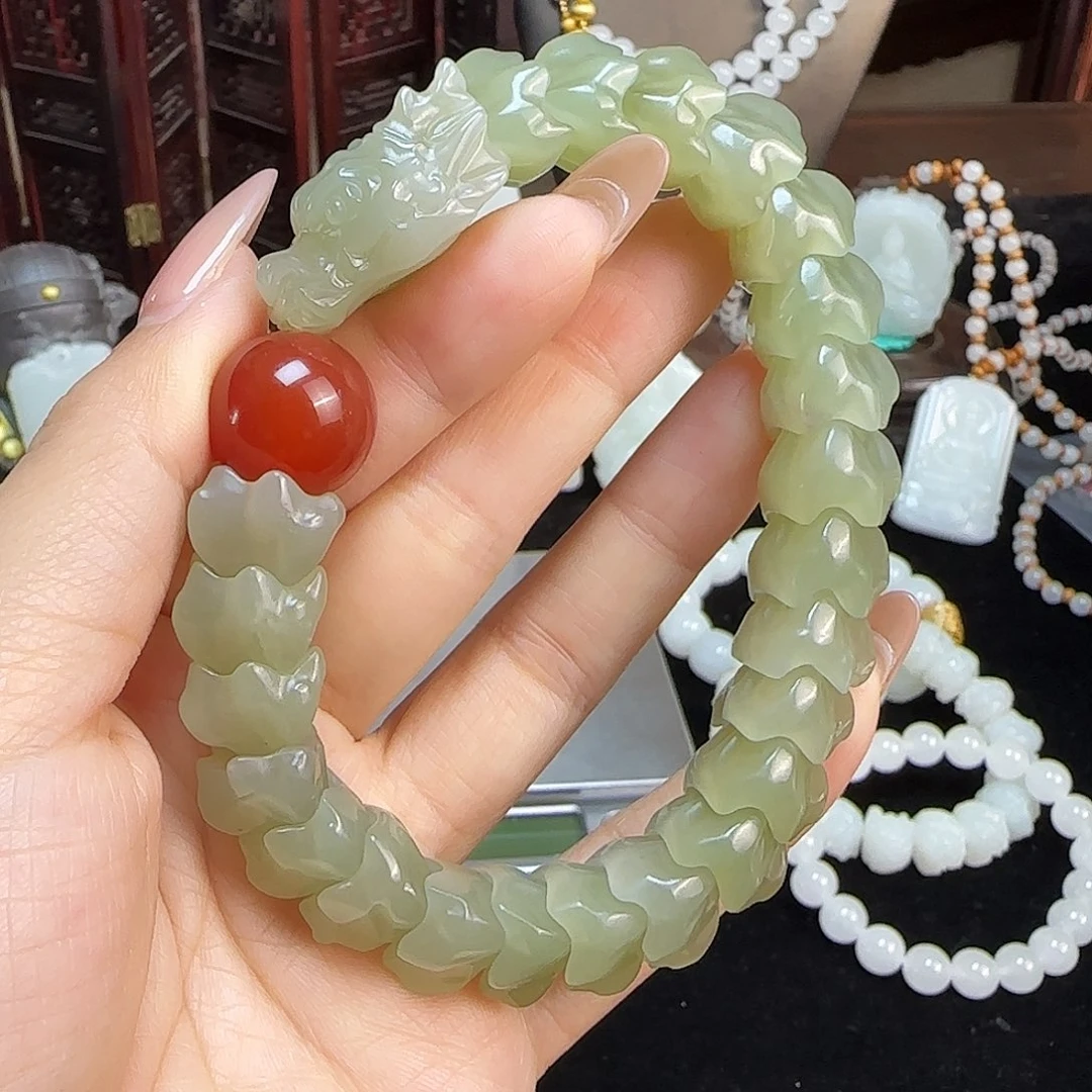 和田玉未镶嵌颈饰定制发货