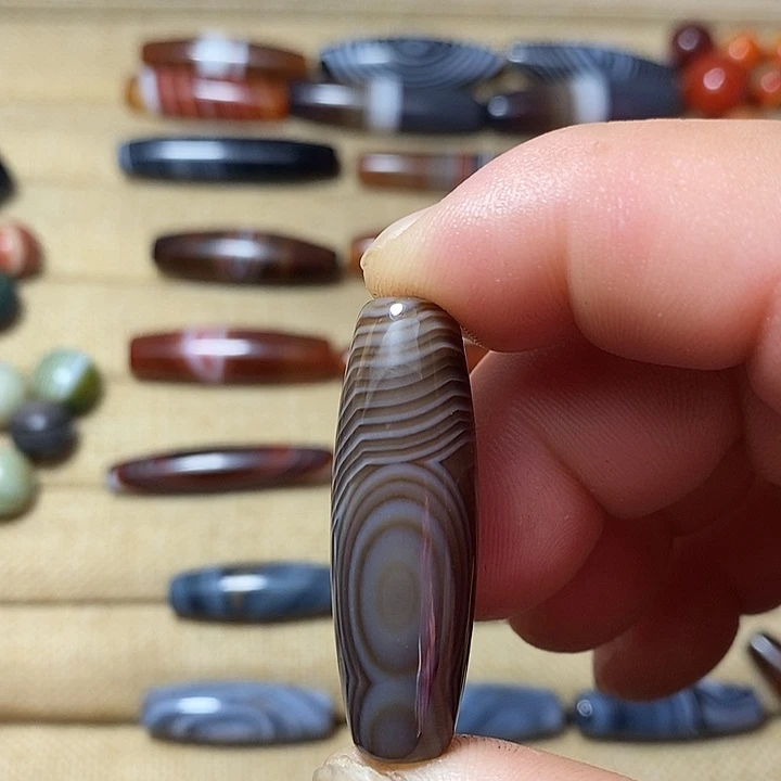 玛瑙/玉髓合金颈饰