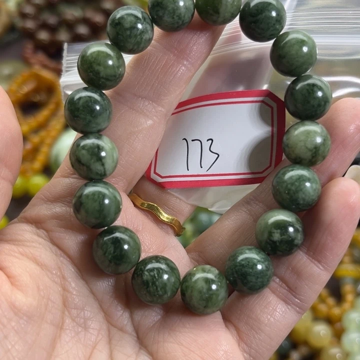 蛇纹石玉未镶嵌手链