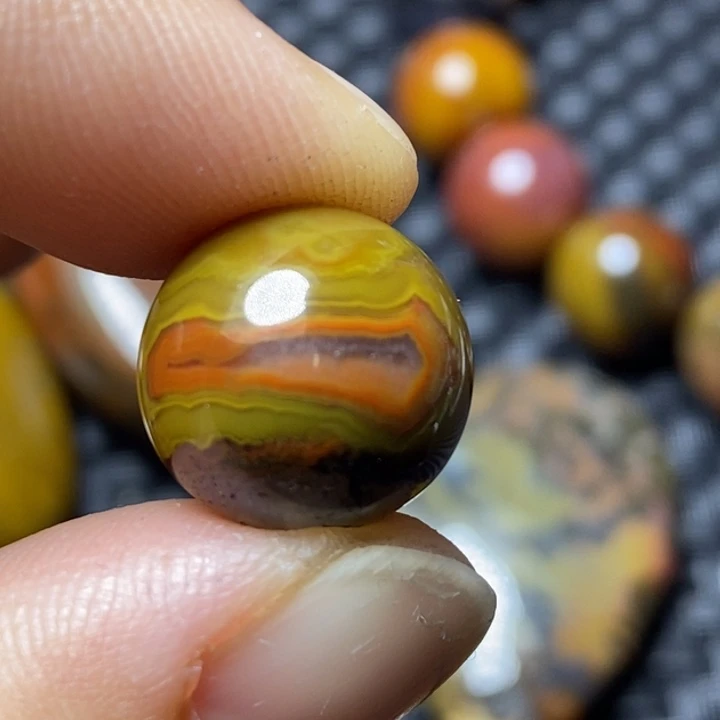 玛瑙/玉髓颈饰未镶嵌心****然