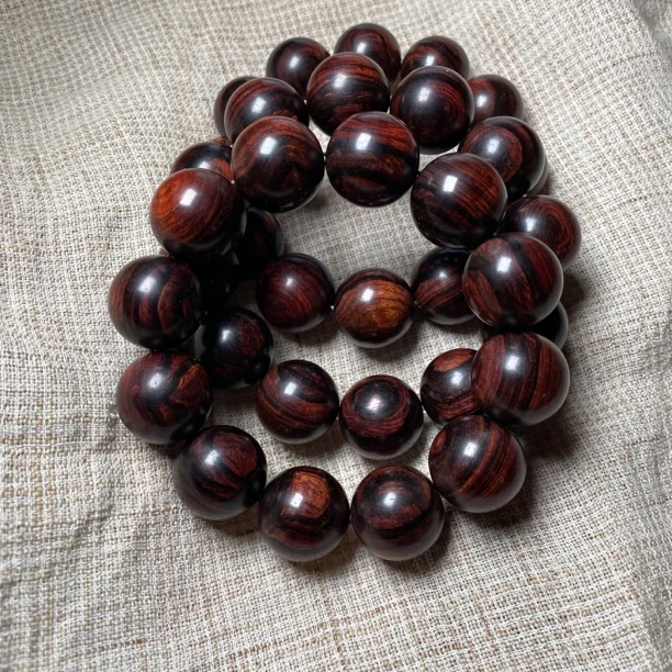 越南黄花梨紫油梨大黑线【2.0手串】降香黄檀（多样性发一）