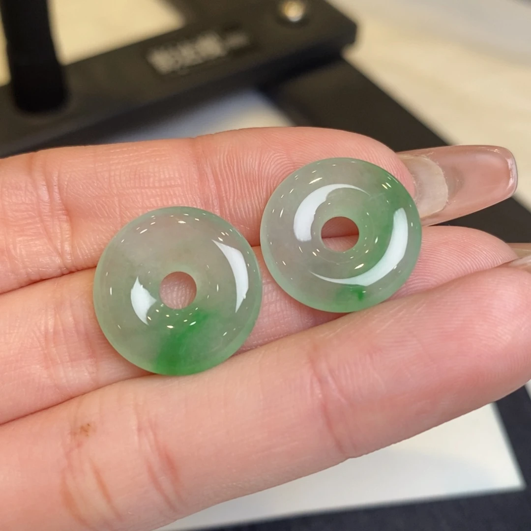 翡翠耳饰未镶嵌甜甜圈