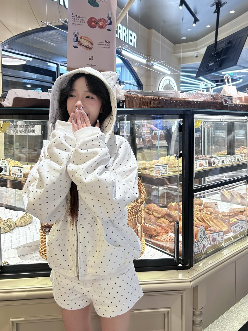 Run菲菲春秋款猫爪印花空气廓形百搭戴帽卫衣外套卫裤运动套装2