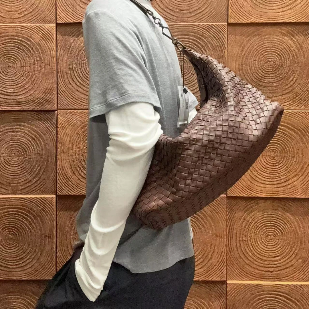 95新 BOTTEGA VENETA/葆蝶家 【蕾】 4DU821 巧克力色大号饭盒包