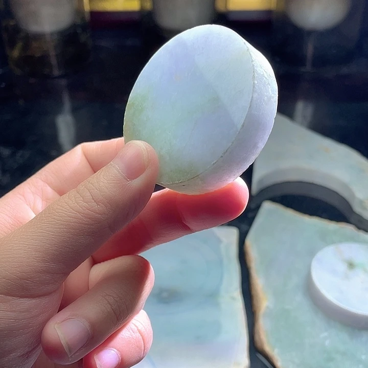 翡翠未镶嵌颈饰毛料39