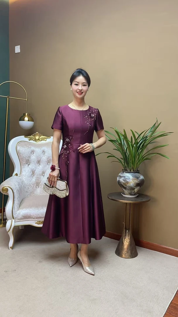 86051H喜婆婆喜妈妈设计师轻奢气质显红人上新婚礼礼服
