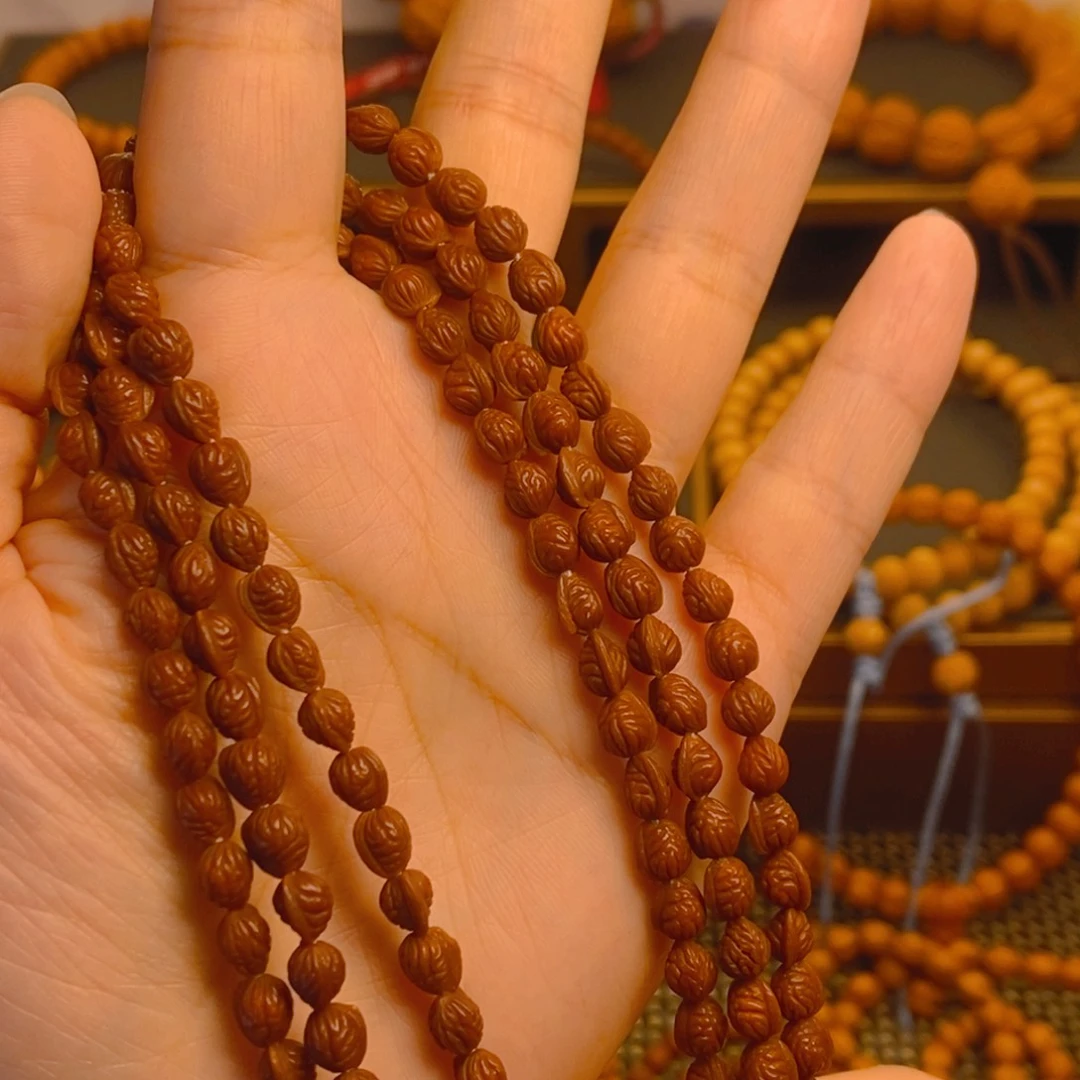 王****吊坠桃核秦岭森林05