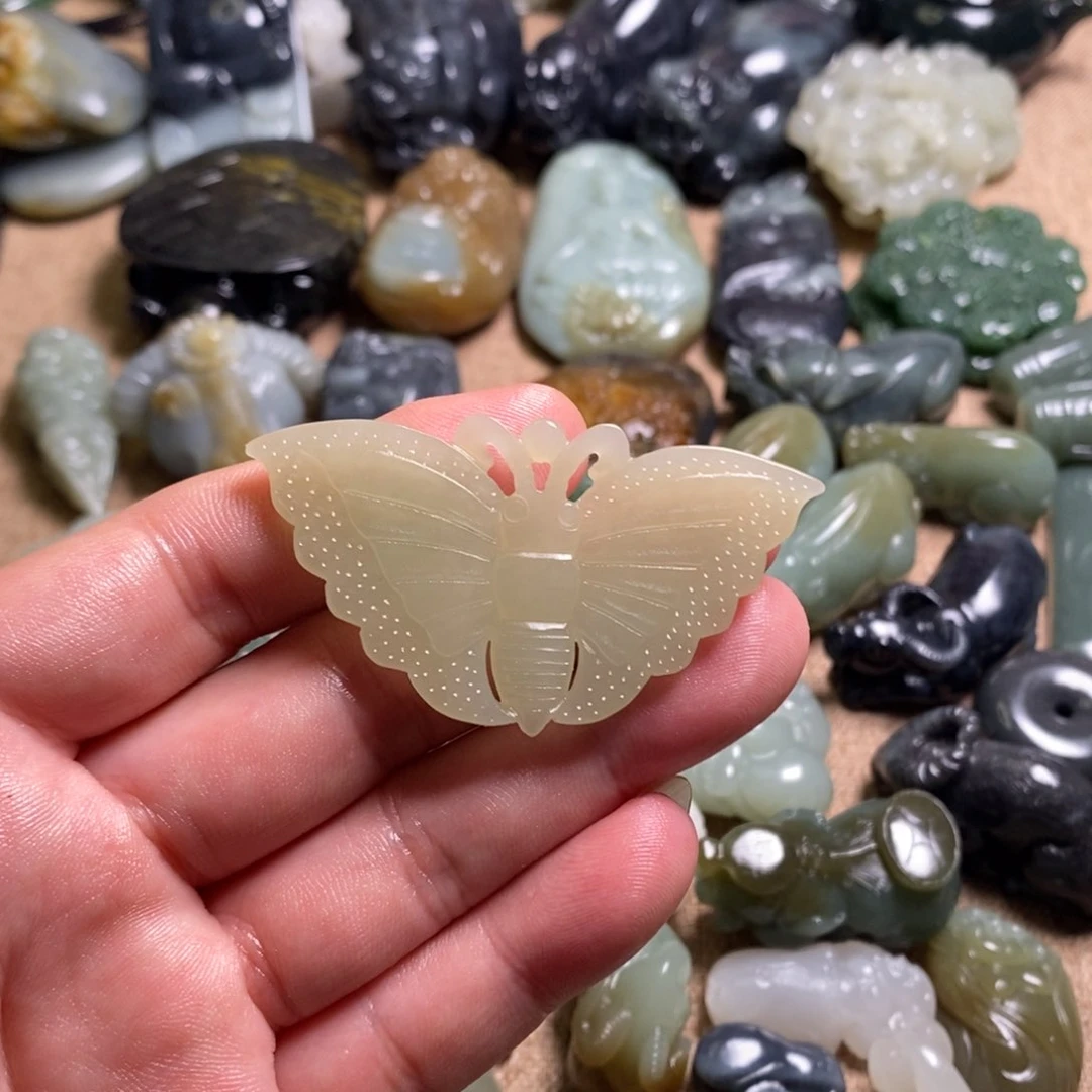 【闪购商品】和田玉挂件未镶嵌花*氏