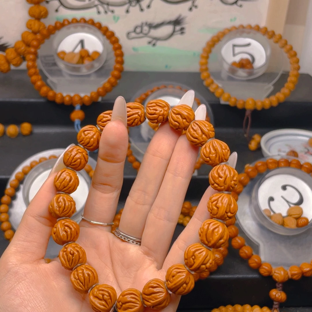 风***…吊坠文玩核桃1.4444444444