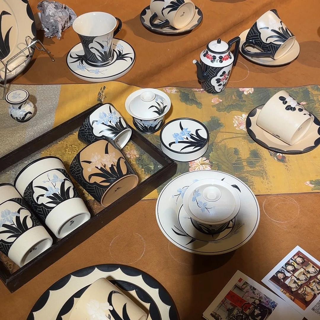 陶瓷陶瓷陶瓷摊位167