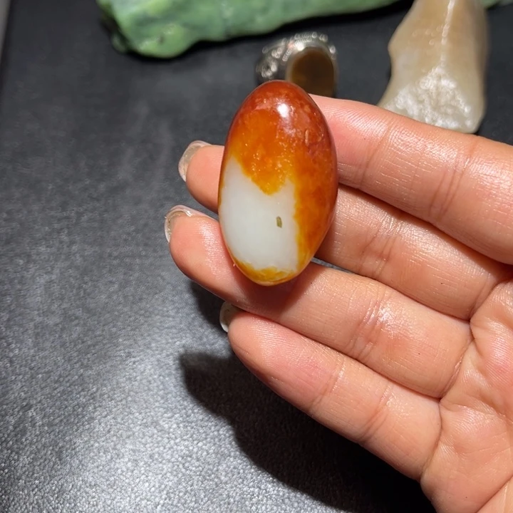 和田玉未镶嵌珠宝奇石