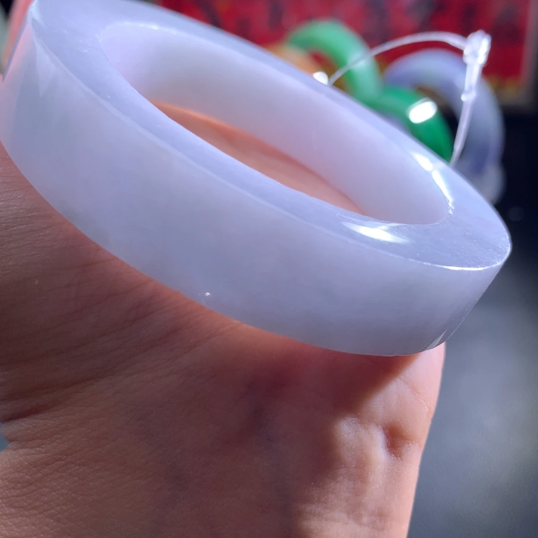 定制翡翠未镶嵌翡翠手镯