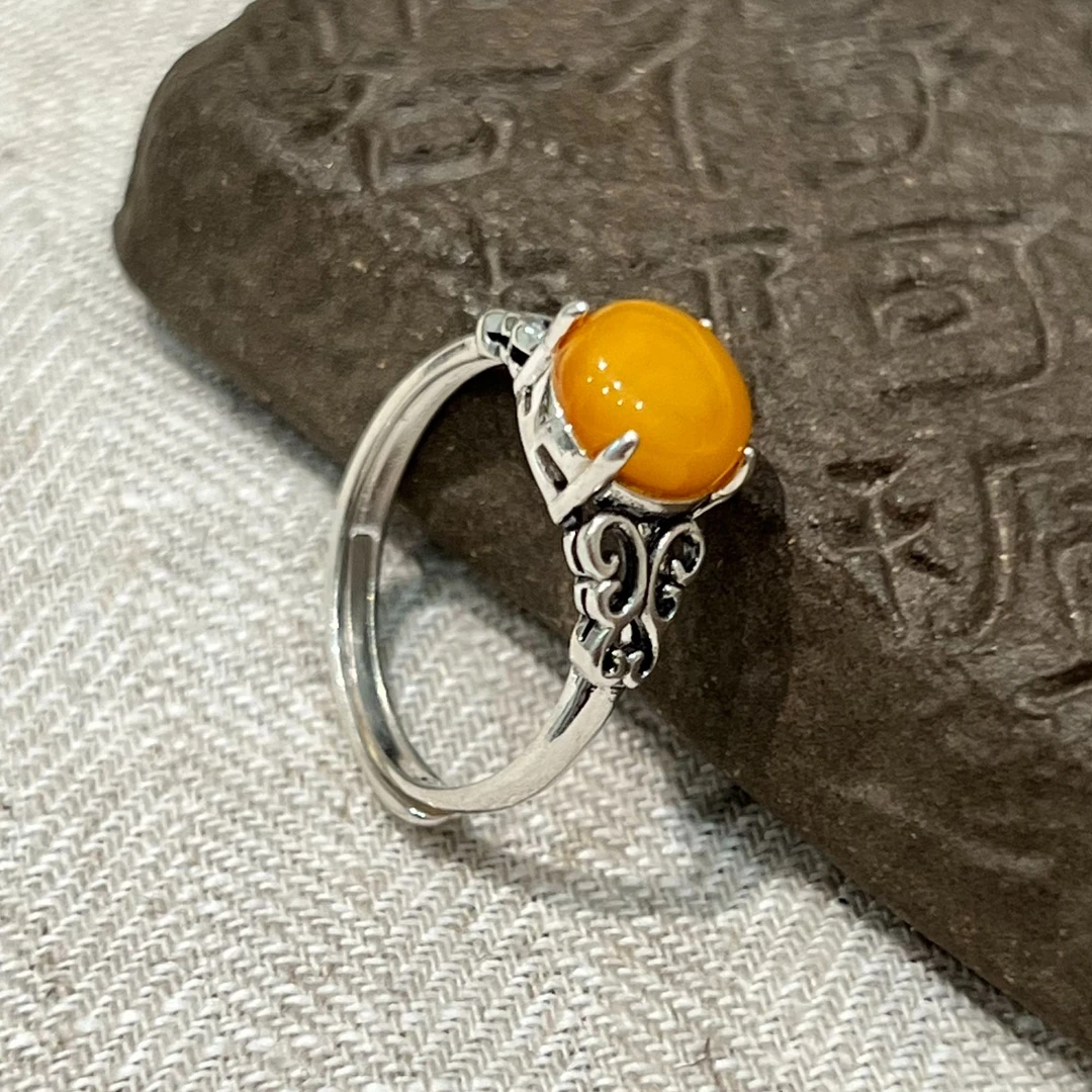 <一禅兄>S925银做旧复古哑光蜜蜡蝴蝶蛋面活口戒指小众设计感