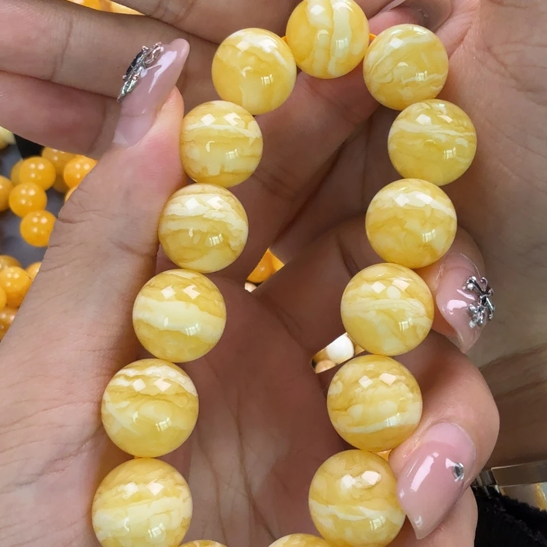 小***呆蜜蜡未镶嵌珠宝奇石