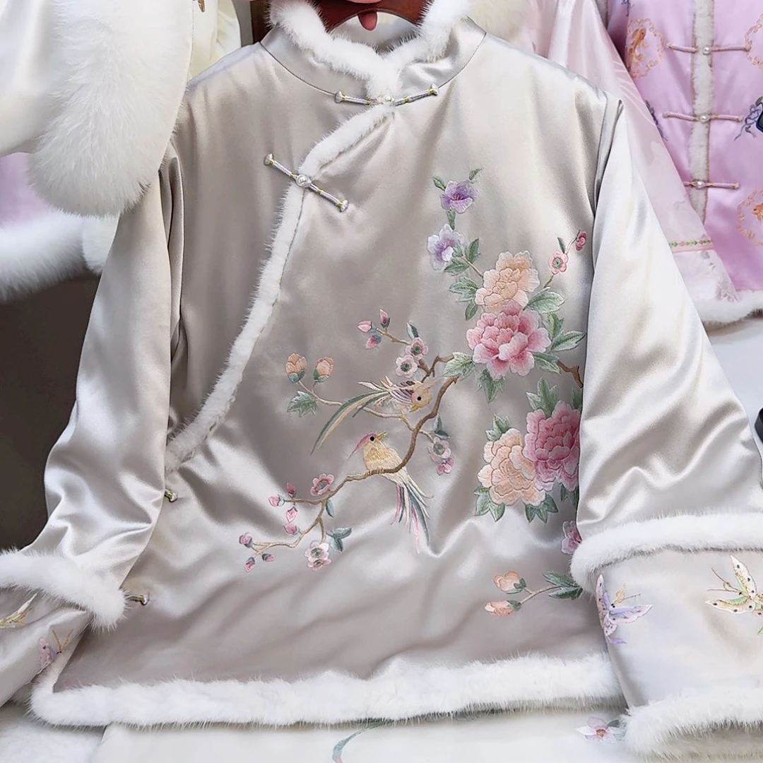 织绣真丝灰色喜上眉梢棉服